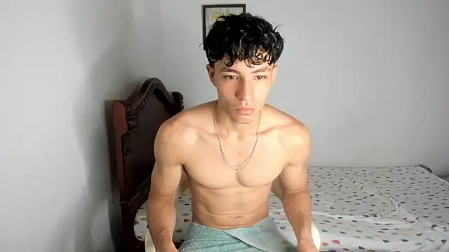 Snapshot of enzo_sloran chatting on September 2025 03:07:02 PM enzo sloran online show from September 2025 03:07:02 PM