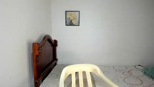 Snapshot of enzo_sloran chatting on September 2025 04:14:02 PM enzo sloran online show from September 2025 04:14:02 PM