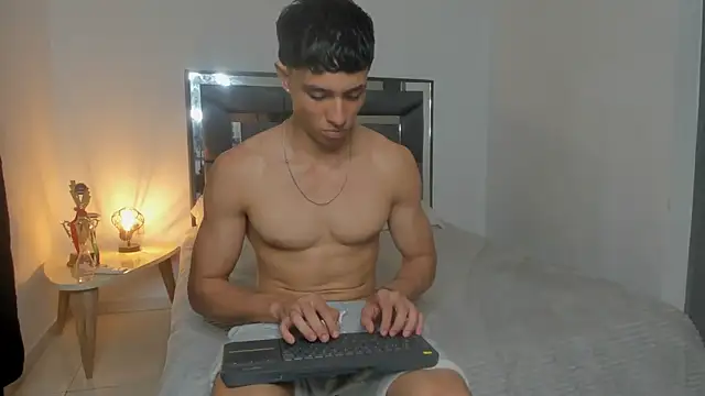 enzo sloran online show from November 2025 06:23:02 AM