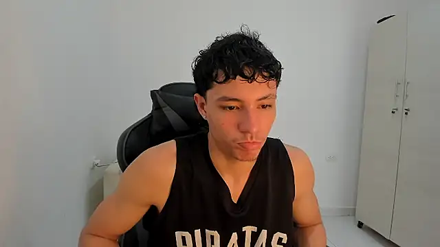 enzo sloran online show from April 2026 01:28:02 PM