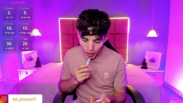 AlejooTwink online show from March 2026 10:05:02 AM