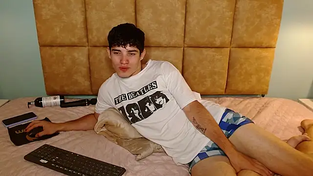 Snapshot of AlejooTwink chatting on March 2025 09:15:02 PM AlejooTwink online show from March 2025 09:15:02 PM