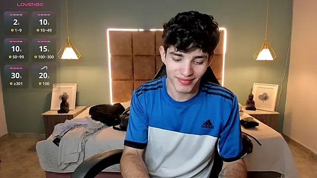 AlejooTwink online show from April 2026 04:07:02 AM