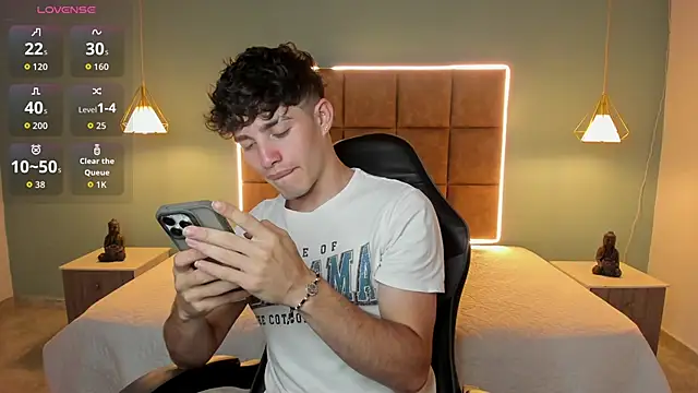 AlejooTwink online show from June 2026 03:40:01 AM