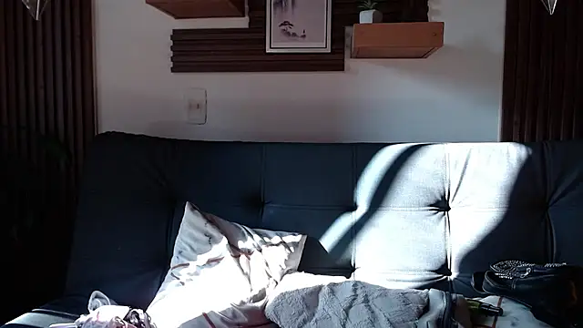 Layla 707 online show from November 2025 08:57:02 PM