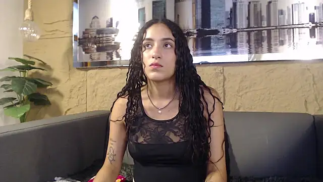 Layla 707 online show from March 2026 08:38:02 PM