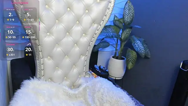 Layla 707 online show from September 2025 11:41:02 PM