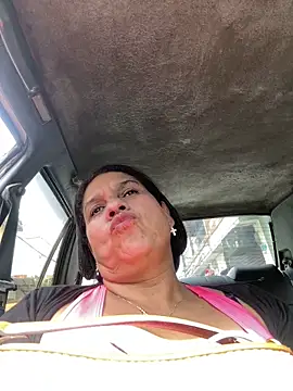 siri duque online show from April 2026 07:51:02 PM