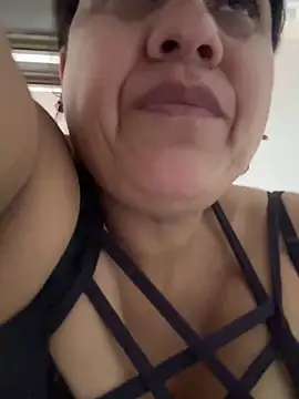 siri duque online show from February 2026 04:06:02 PM