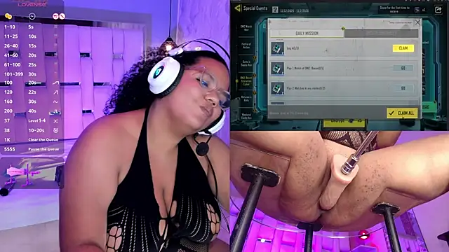 MhiaRey online show from December 2025 04:15:01 AM