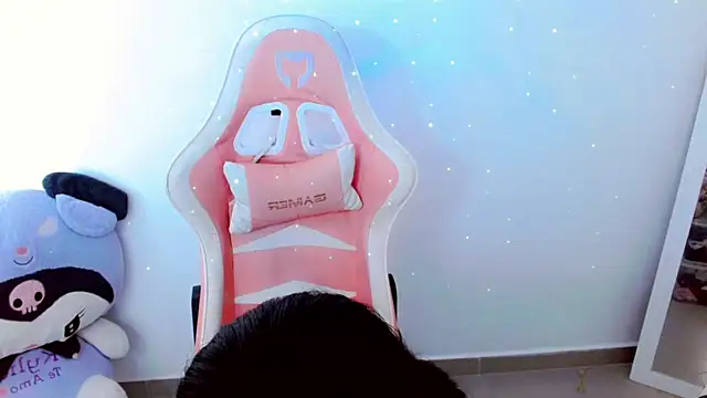 Kylie martinez online show from February 2026 05:21:01 PM