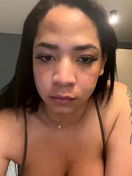 Kylie martinez online show from November 2025 11:58:02 AM