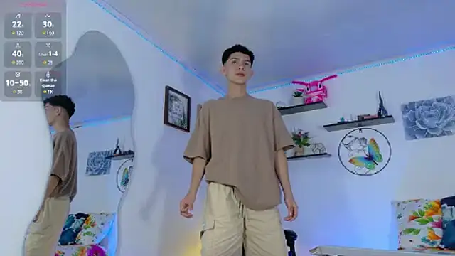 Noah tyler  online show from October 2025 11:39:02 PM