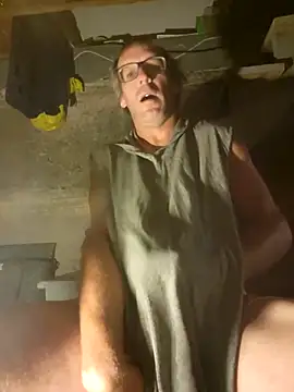 chatwatchcum online show from October 2025 12:06:02 PM