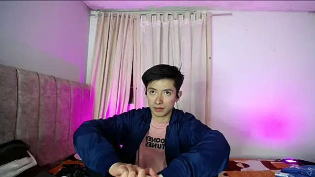 Yellowpokemon23 online show from February 2026 02:33:01 AM