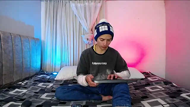 Yellowpokemon23 online show from April 2026 01:01:01 AM