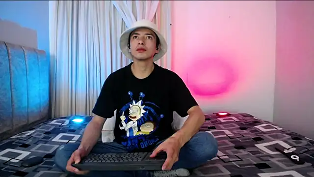 Yellowpokemon23 online show from April 2026 03:46:02 AM