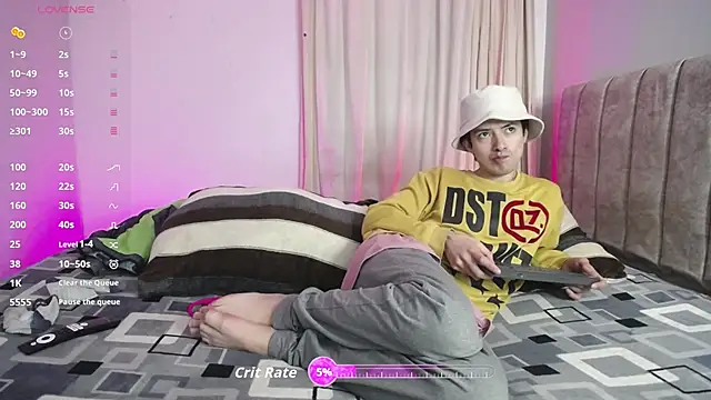 Yellowpokemon23 online show from September 2025 09:50:02 PM