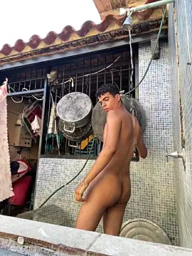 Snapshot of Leo_bunny_hot chatting on March 2025 08:57:01 PM Leo bunny hot online show from March 2025 08:57:01 PM