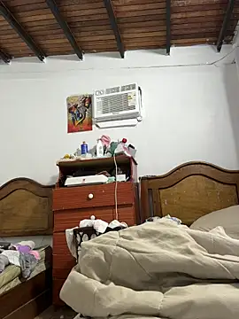 Snapshot of Leo_bunny_hot chatting on November 2025 06:55:01 PM Leo bunny hot online show from November 2025 06:55:01 PM