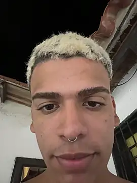 Snapshot of Leo_bunny_hot chatting on January 2026 02:29:01 AM Leo bunny hot online show from January 2026 02:29:01 AM