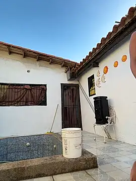 Snapshot of Leo_bunny_hot chatting on October 2025 09:14:02 PM Leo bunny hot online show from October 2025 09:14:02 PM