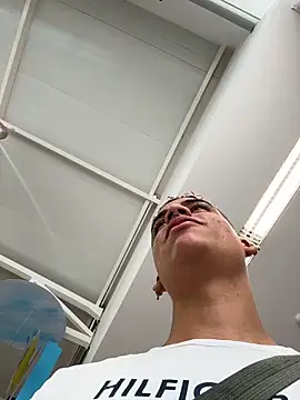 Leo bunny hot online show from April 2026 07:09:01 PM