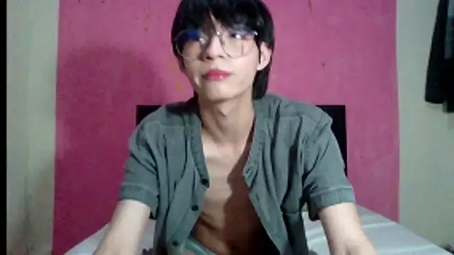 Snapshot of seung_vinblue chatting on December 2024 12:24:01 AM seung vinblue online show from December 2024 12:24:01 AM