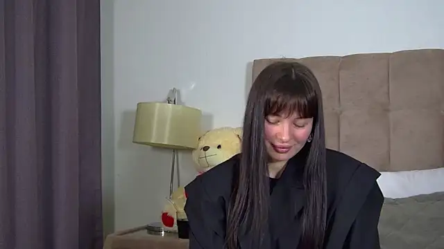 Snapshot of AlexandraBloom chatting on February 2026 06:26:01 PM AlexandraBloom online show from February 2026 06:26:01 PM