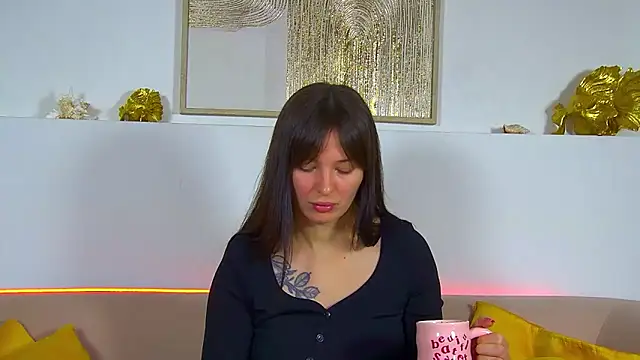 Snapshot of AlexandraBloom chatting on February 2026 06:30:01 PM AlexandraBloom online show from February 2026 06:30:01 PM