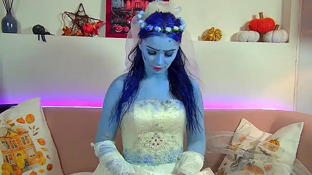 AlexandraBloom online show from October 2025 06:27:01 PM