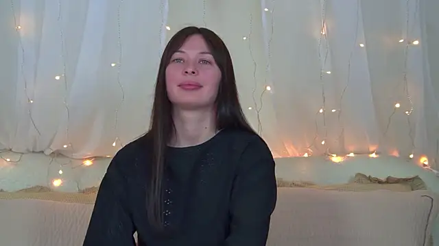 Snapshot of AlexandraBloom chatting on February 2026 06:19:02 PM AlexandraBloom online show from February 2026 06:19:02 PM