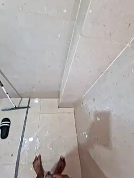 Snapshot of vivanpraj999 chatting on January 2025 05:42:01 AM vivanpraj999 online show from January 2025 05:42:01 AM