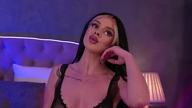 IvyRaven online show from November 2025 07:40:02 PM