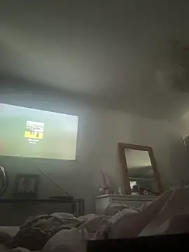 Snapshot of Mia_MilesXXX chatting on December 2024 01:00:01 PM Mia MilesXXX online show from December 2024 01:00:01 PM