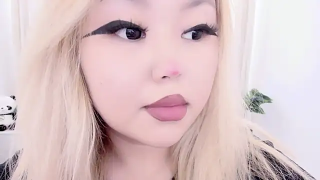 Snapshot of amelia_sunlight chatting on March 2025 04:52:02 AM amelia sunlight online show from March 2025 04:52:02 AM