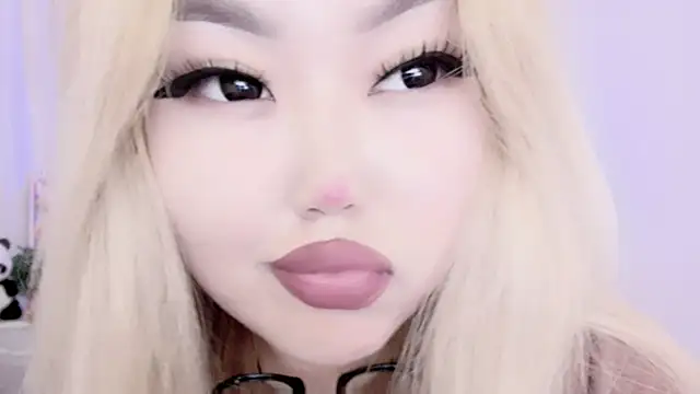 Snapshot of amelia_sunlight chatting on March 2025 11:36:02 PM amelia sunlight online show from March 2025 11:36:02 PM