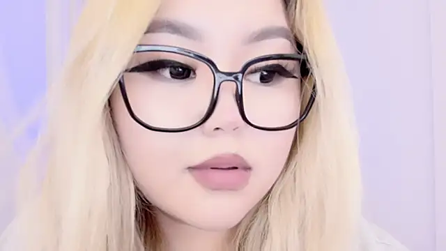 Snapshot of amelia_sunlight chatting on March 2025 02:40:02 AM amelia sunlight online show from March 2025 02:40:02 AM