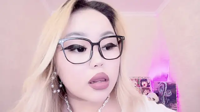 Snapshot of amelia_sunlight chatting on February 2025 01:08:01 AM amelia sunlight online show from February 2025 01:08:01 AM