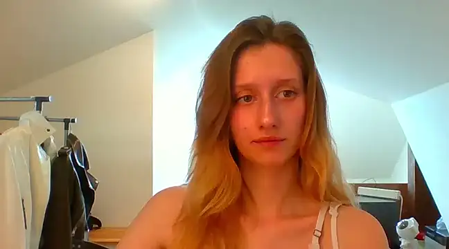 LUNA delight online show from February 2025 10:48:01 AM