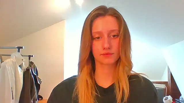 LUNA delight online show from February 2025 10:49:02 AM