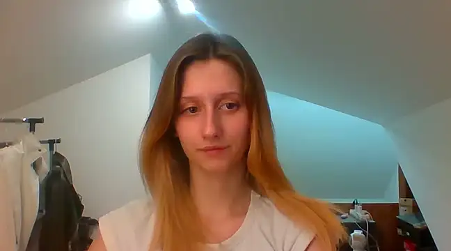 LUNA delight online show from January 2025 05:47:02 PM
