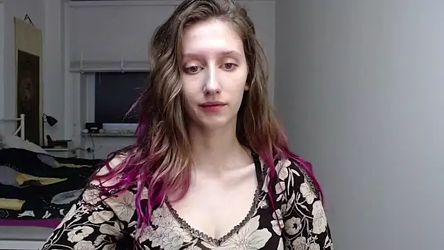 LUNA delight online show from November 2025 06:28:02 AM