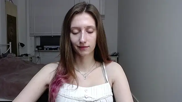 LUNA delight online show from December 2025 06:40:01 AM