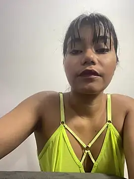 Snapshot of natalyclauss_ chatting on March 2025 12:30:02 PM natalyclauss online show from March 2025 12:30:02 PM