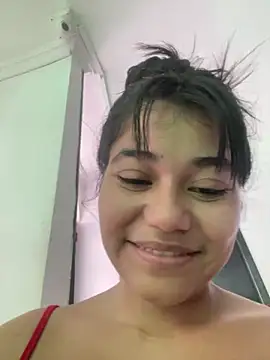 Snapshot of natalyclauss_ chatting on March 2025 08:01:02 PM natalyclauss online show from March 2025 08:01:02 PM