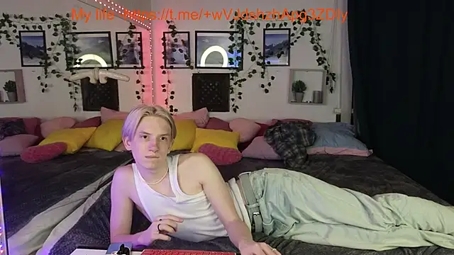 Ron Vils online show from March 2025 06:07:01 PM