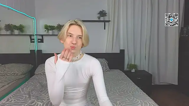 Snapshot of Ron_Vils chatting on November 2025 07:12:01 AM Ron Vils online show from November 2025 07:12:01 AM