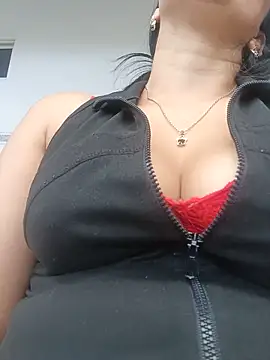 Snapshot of Megan_jennerr chatting on May 2026 05:41:01 PM Megan jennerr online show from May 2026 05:41:01 PM