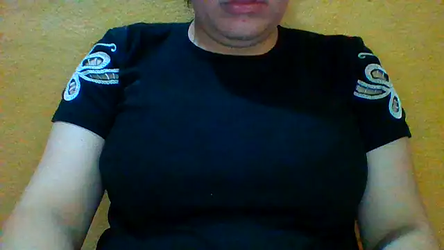 Snapshot of Laurencraft chatting on July 2026 03:13:01 PM Laurencraft online show from July 2026 03:13:01 PM